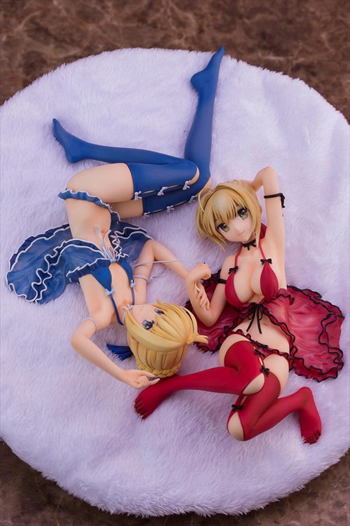 Fate Extella - 1/7 Saber of Red Nero Claudius and Blue Altria Pendragon Set PVC Figure