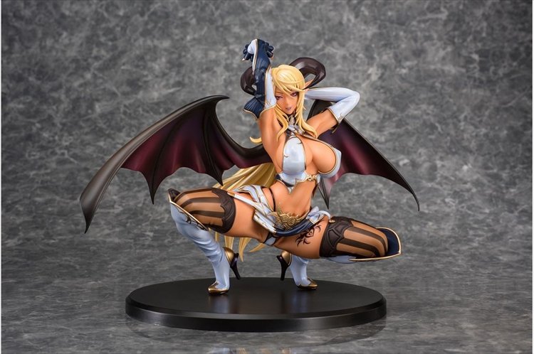 Sadakage Illustration - 1/5.5 Muma Astacia Tanned Ver. PVC Figure