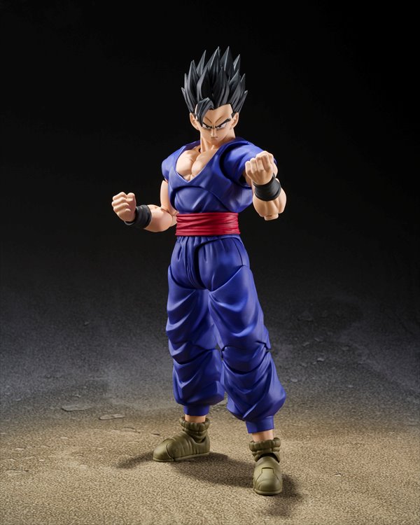 Dragon Ball Super - Ultimate Gohan Super Hero Figuart