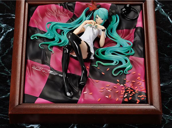 Vocaloid - 1/8 Miku World is Mine version Brown Frame PVC Figure Re-release