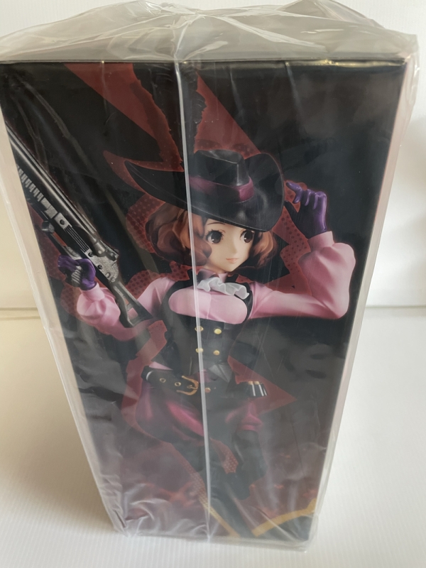 Persona 5 - Haru Okumura and Morgana Car Lucrea Figure