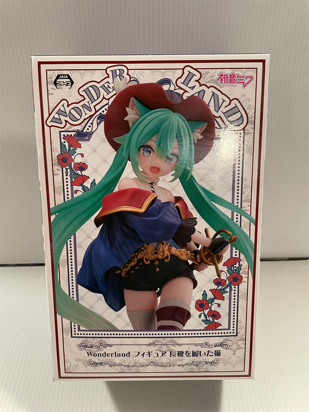 Vocaloid - Hatsune Miku Wonderland Figure - Click Image to Close