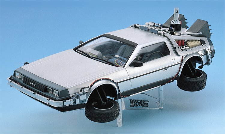 Back to the Future - 1/24 Delorean Flying Mode - Click Image to Close